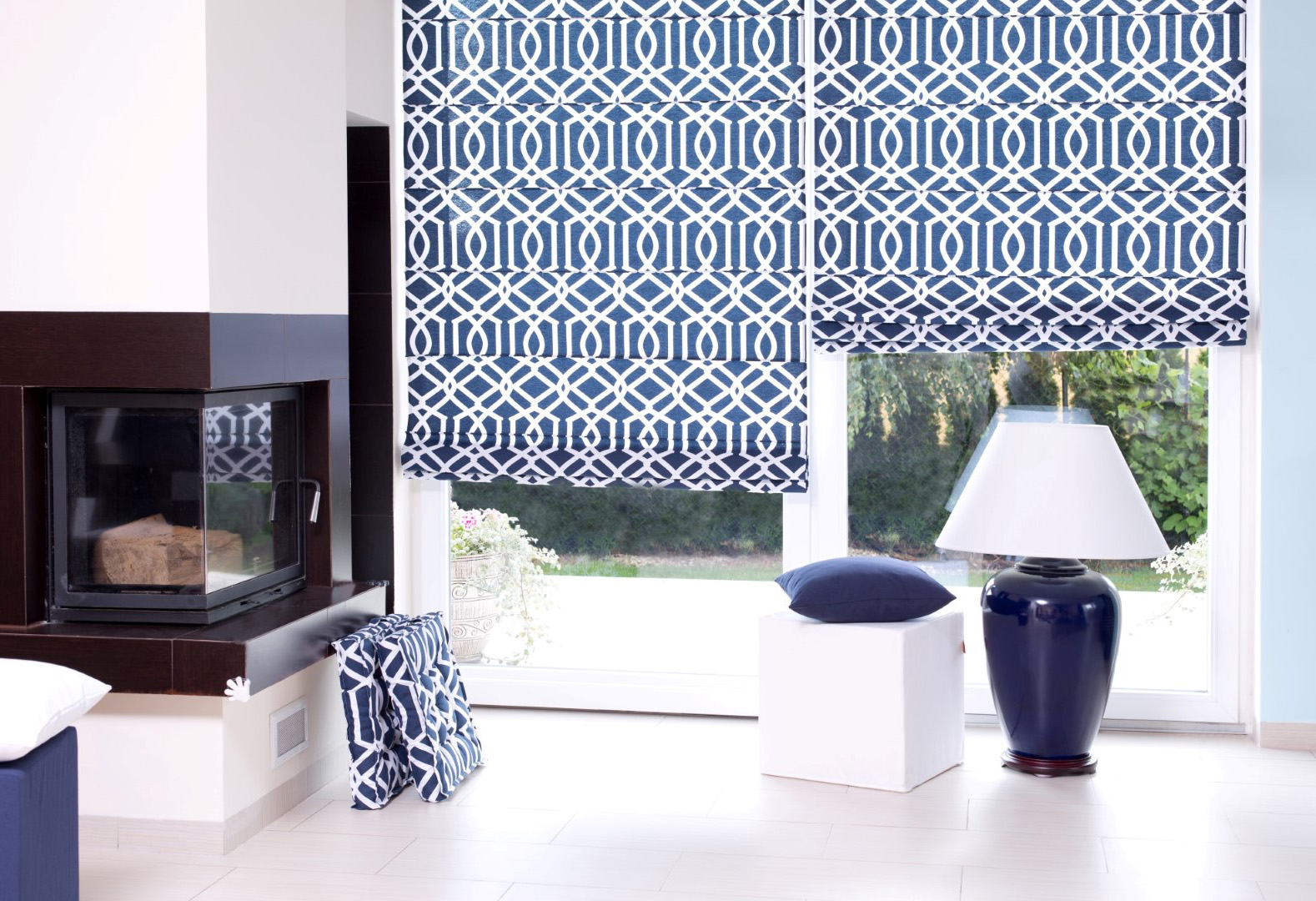 Sufragerie Blue & White