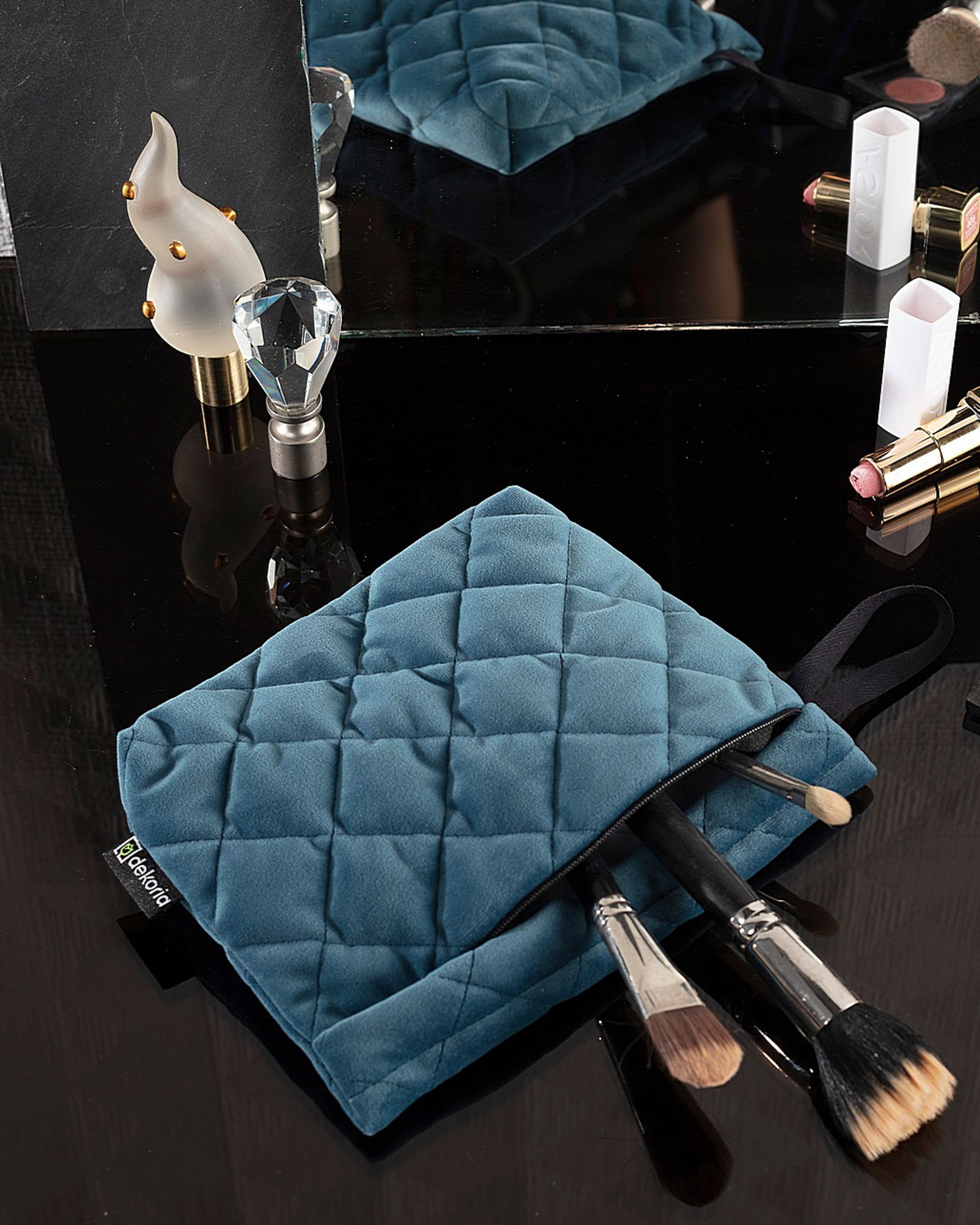 Portfard – etui Velvet culoare albastru Țesătură gloss, catifea (hover)