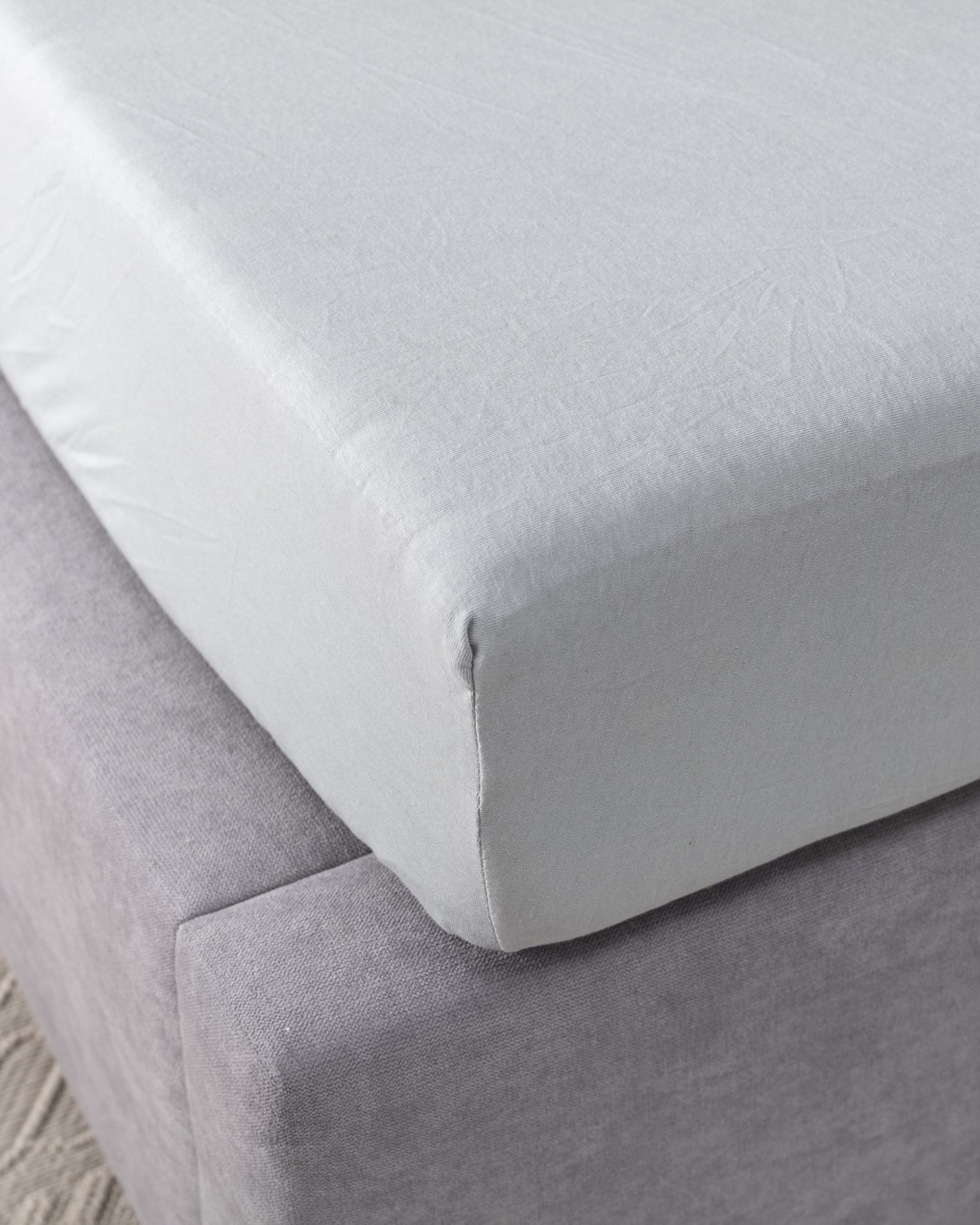 Cearșaf Jerry jersey cu bandă elastică 220x200cm light grey
