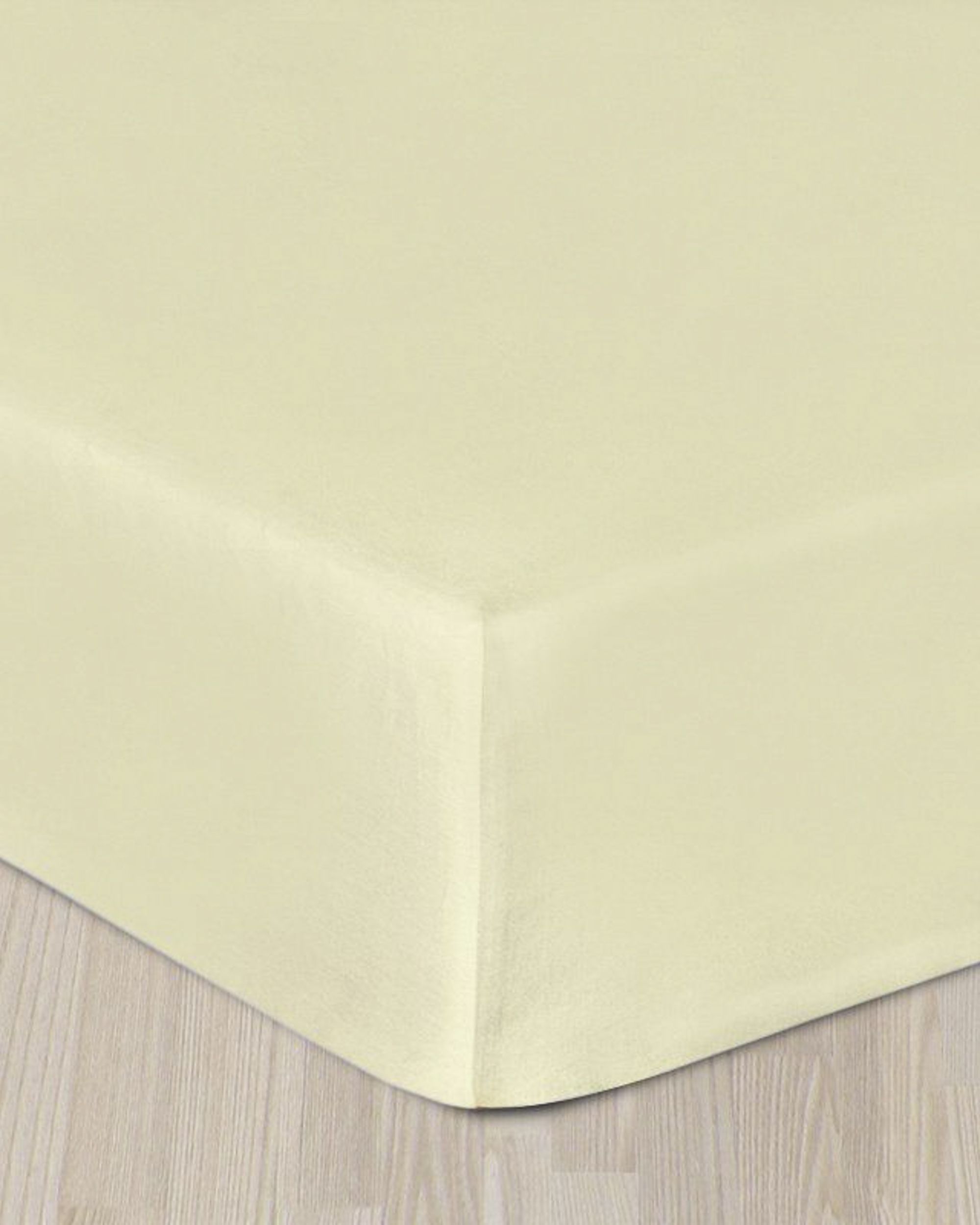 Cearșaf de satin crem cu elastic 160 x 200 cm
