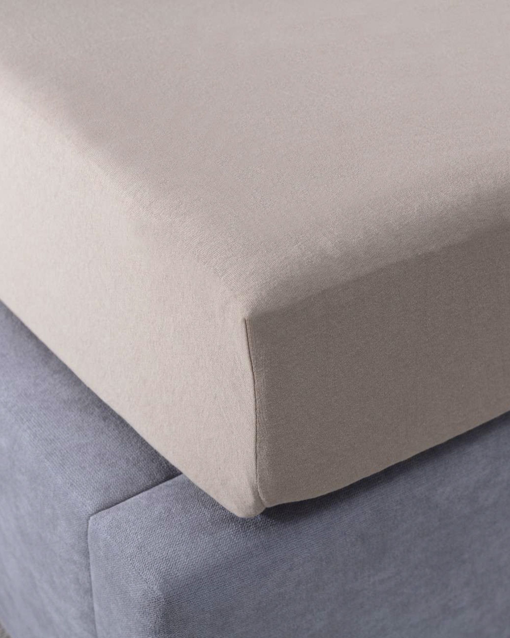 Cearșaf Jerry jersey cu bandă elastică 180x200 cm beige
