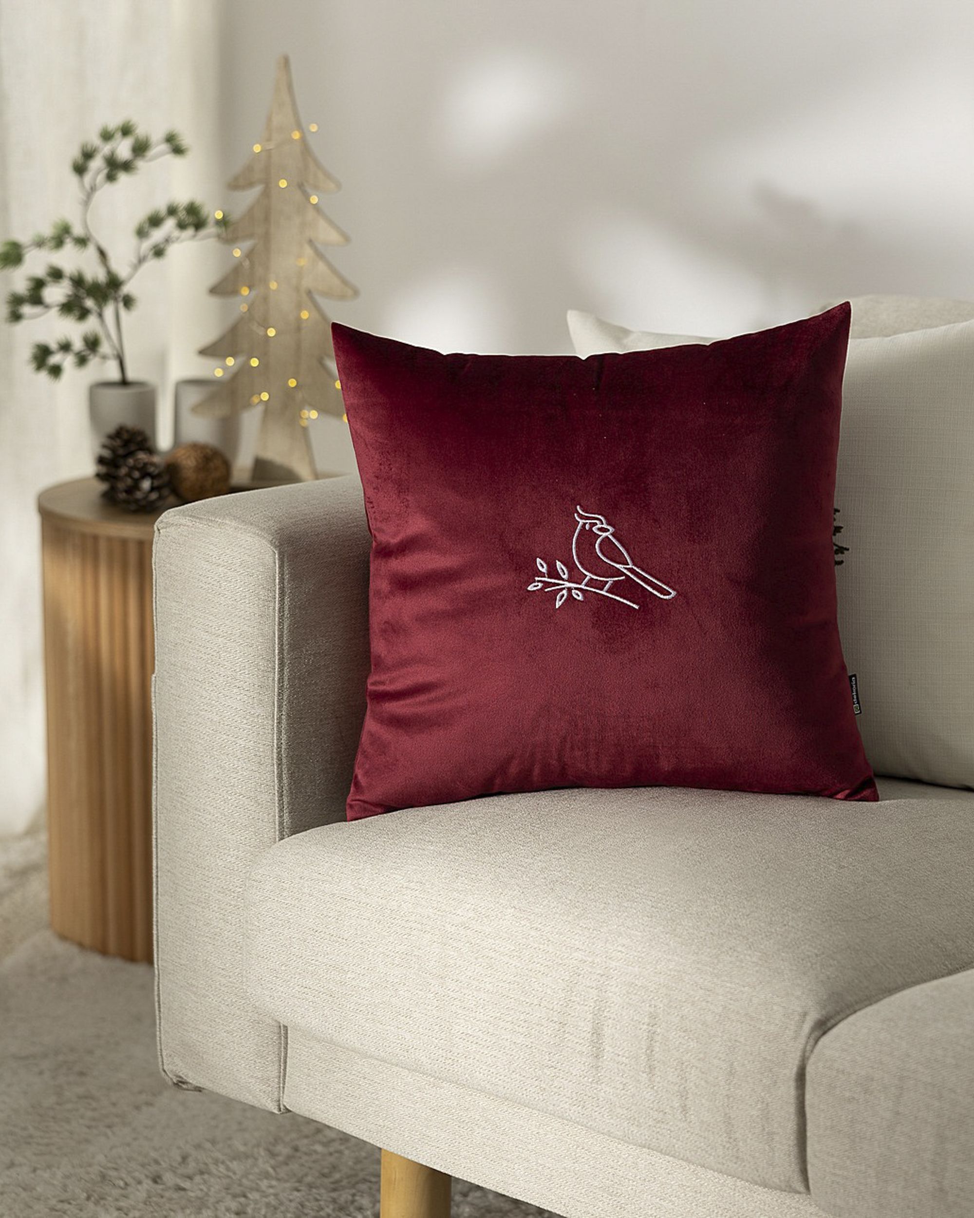 Față de pernă Bird on Branch 43x43 cm (hover)