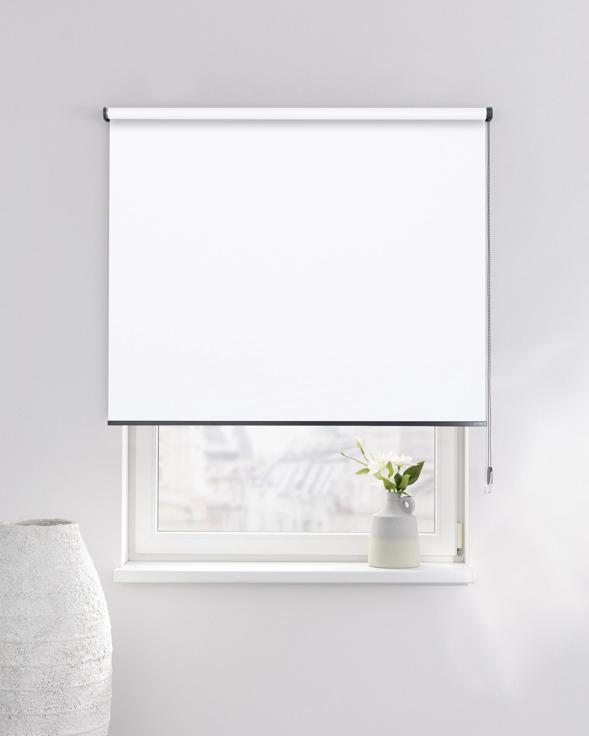 Rulou Classic culoare alb Țesătură blackout (hover)