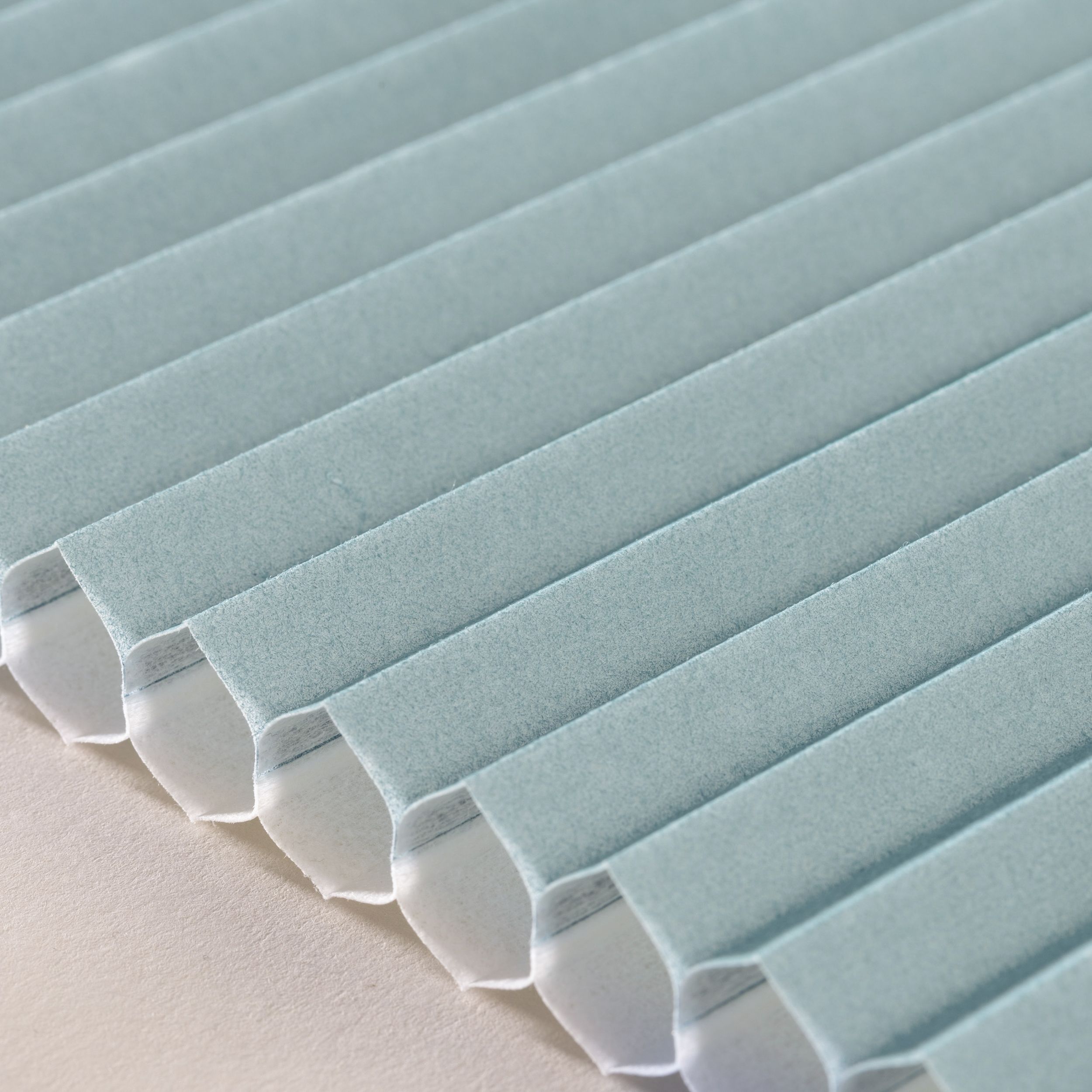 Basic – jaluzele plisate Honeycomb H-104 gri-albastru